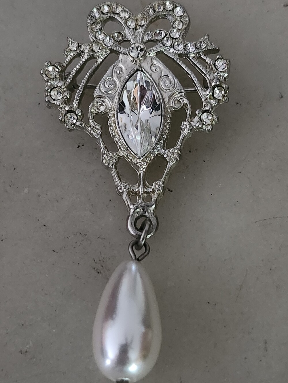 Vtg Silver-Tone Crystal Drop Brooch with Faux Pearl Teardrop